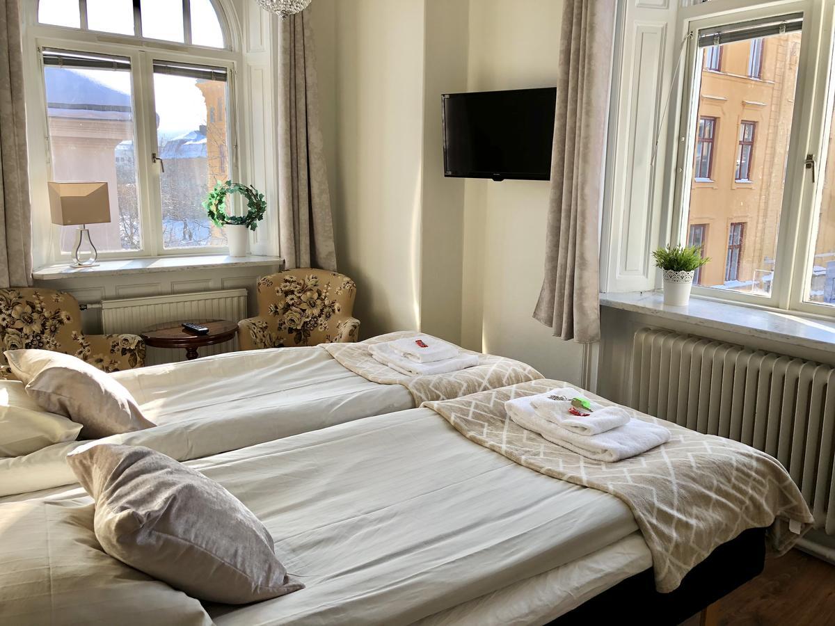 Jaernvaegshotellet Gävle Exterior foto